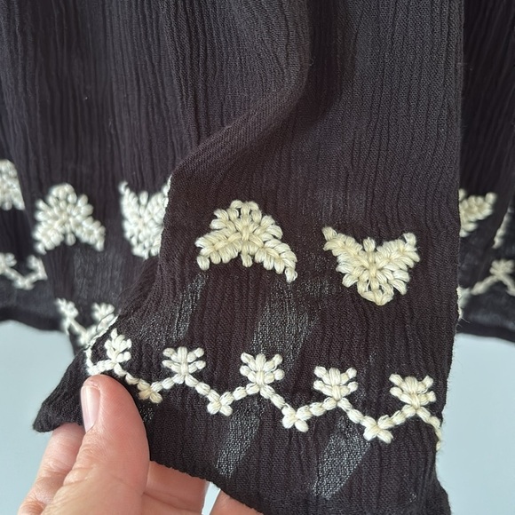 Anthropologie Meadow Rue Embroidered Black and White Women's Blouse - M - Picture 6 of 7